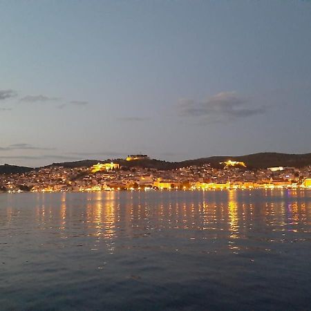 Apartment Smilje Šibenik Buitenkant foto
