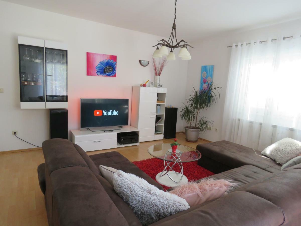Apartment Smilje Šibenik Buitenkant foto