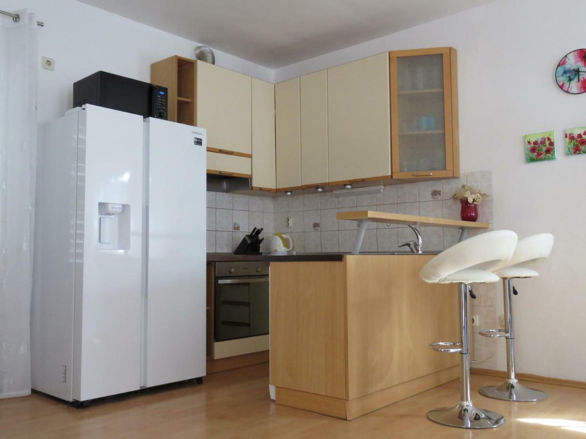 Apartment Smilje Šibenik Buitenkant foto