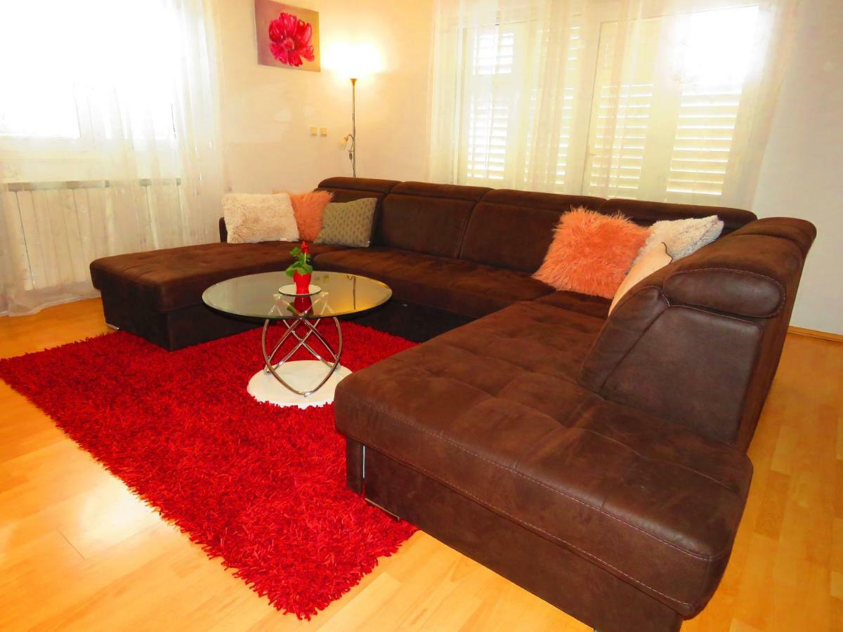 Apartment Smilje Šibenik Buitenkant foto
