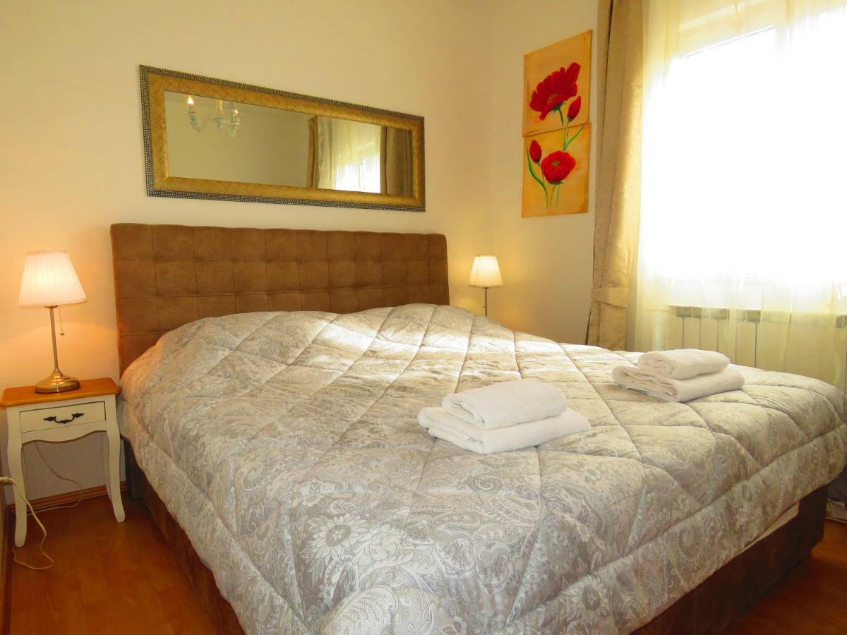 Apartment Smilje Šibenik Buitenkant foto